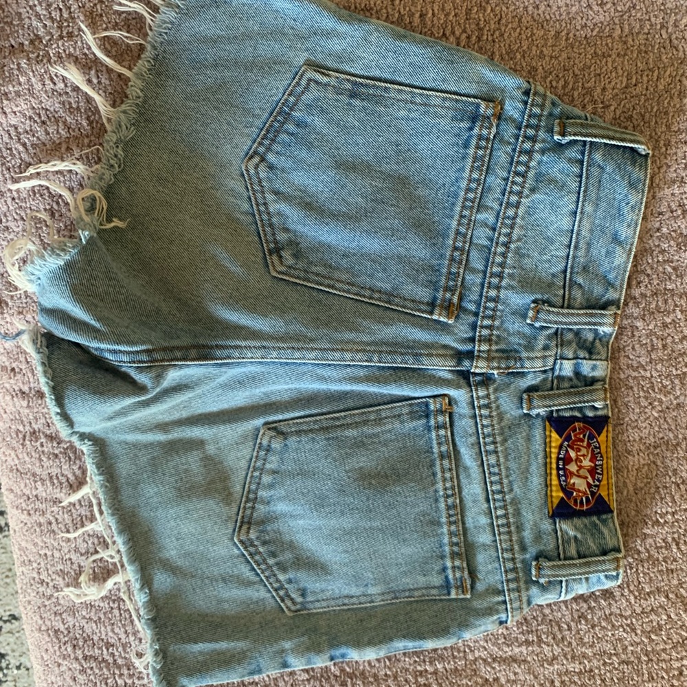 Vintage Jean Shorts - Picture 5 of 7
